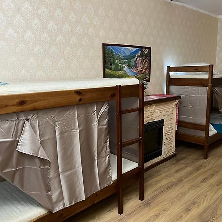 Ararat-Osokorki Hostel Kijów Zewnętrze zdjęcie